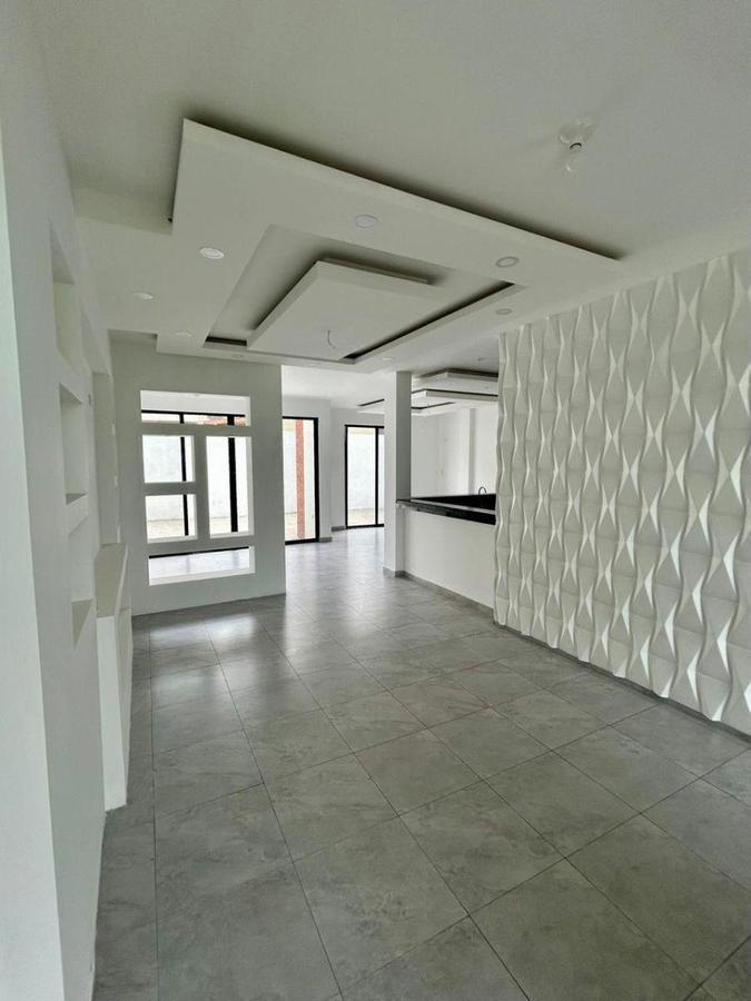 Vendo Casa de Estreno en Urb. Bali, Guayas — imagen 9