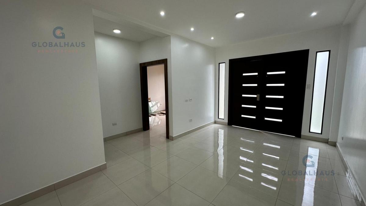 Venta de Casa en Isla Celeste Acabados Modernos 4 Habitaciones, Samborondon V. B. Guayas — imagen 8