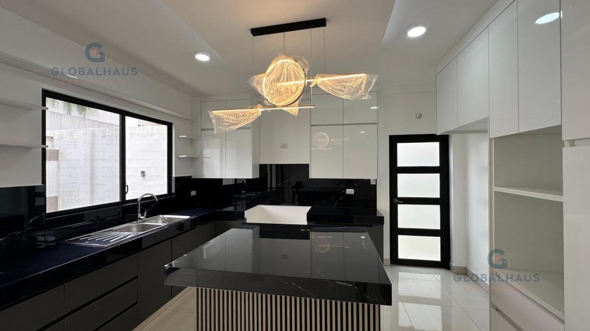 Venta de Casa en Isla Celeste Acabados Modernos 4 Habitaciones, Samborondon V. B. Guayas — imagen 7