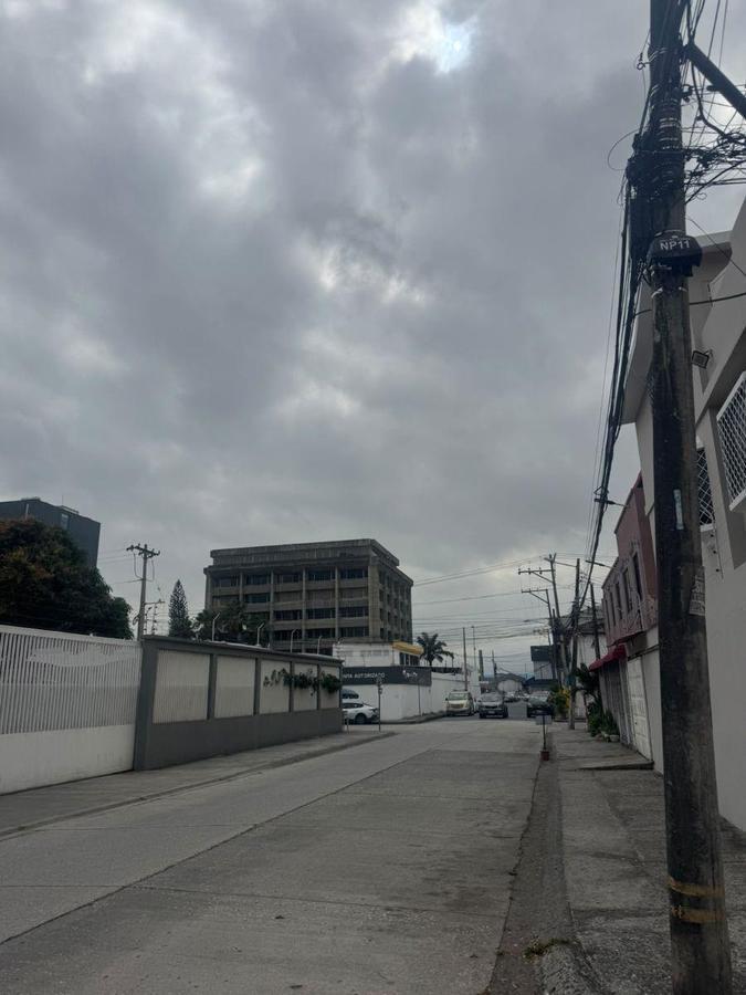 Terreno Estrategico en Venta - Kennedy Norte, Guayas — imagen 4