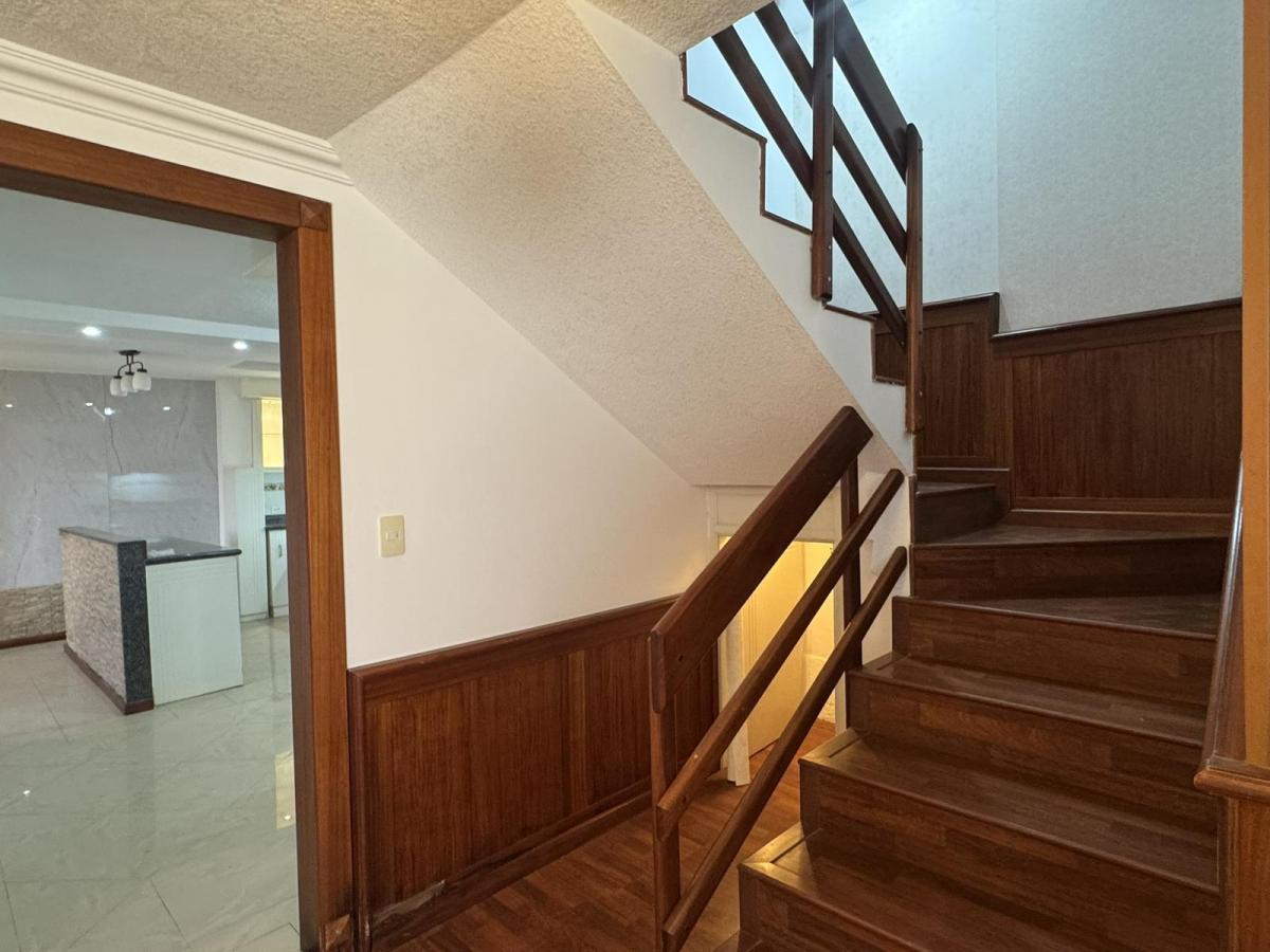 Venta Casa de 4 Dorm. Sector Solca Norte de Quito - Quito — imagen 4