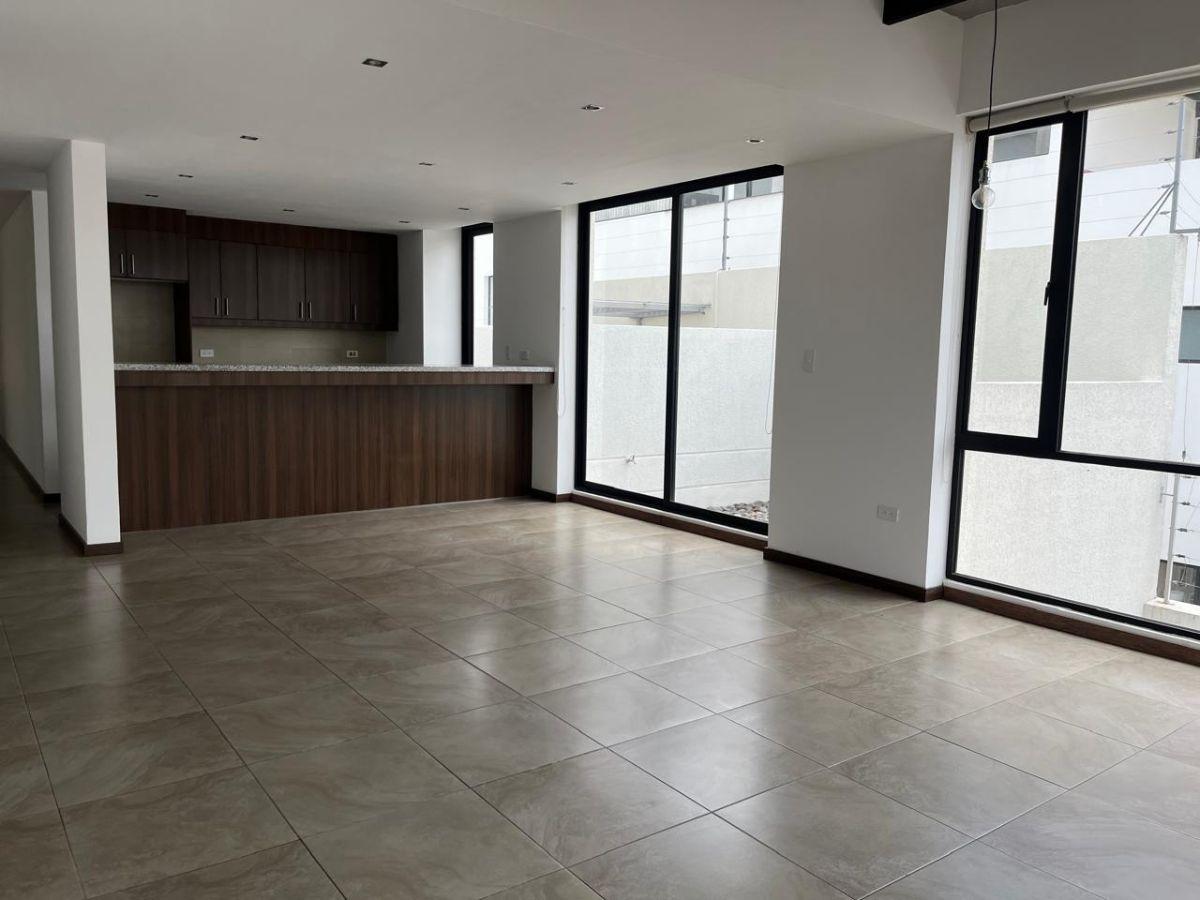Vendo Departamento de 3 Dorm. con Jardin, Terraza y Ascensor — imagen 8