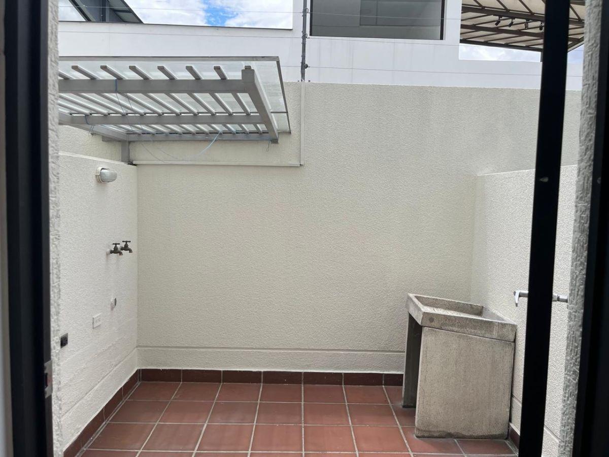 Vendo Departamento de 3 Dorm. con Jardin, Terraza y Ascensor — imagen 6