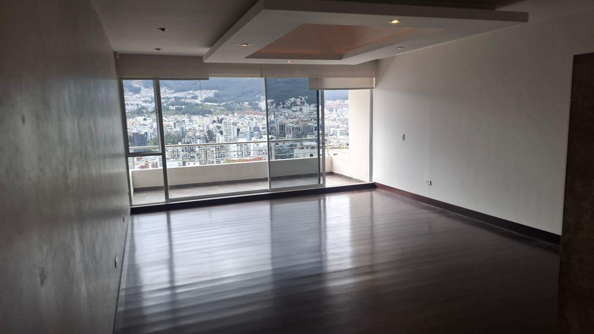 Vendo Bellisimo en Bellavista, Departamento de 350 m² Habitables. Provincia de Pichincha — imagen 8