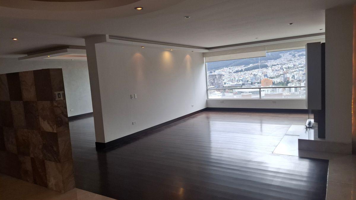 Vendo Bellisimo en Bellavista, Departamento de 350 m² Habitables. Provincia de Pichincha — imagen 7