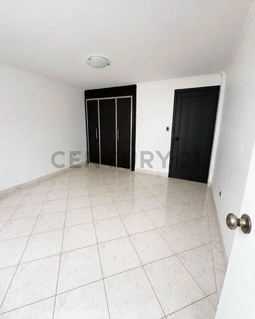 Venta Casa 4 Dorm. con Suite Adicional Completa en Ceibos Norte - Lcast, Guayas — imagen 3