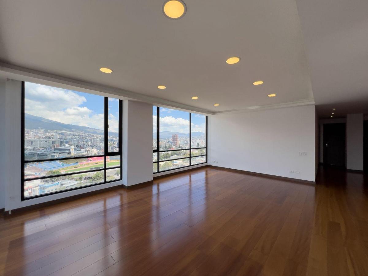 Oportunidad Departamento en Venta en Quito El Batán con Vista — imagen 7