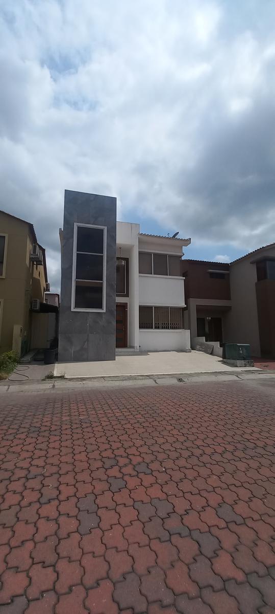 Casa en León Febres Cordero Ribadeneyra, Guayas — imagen 8