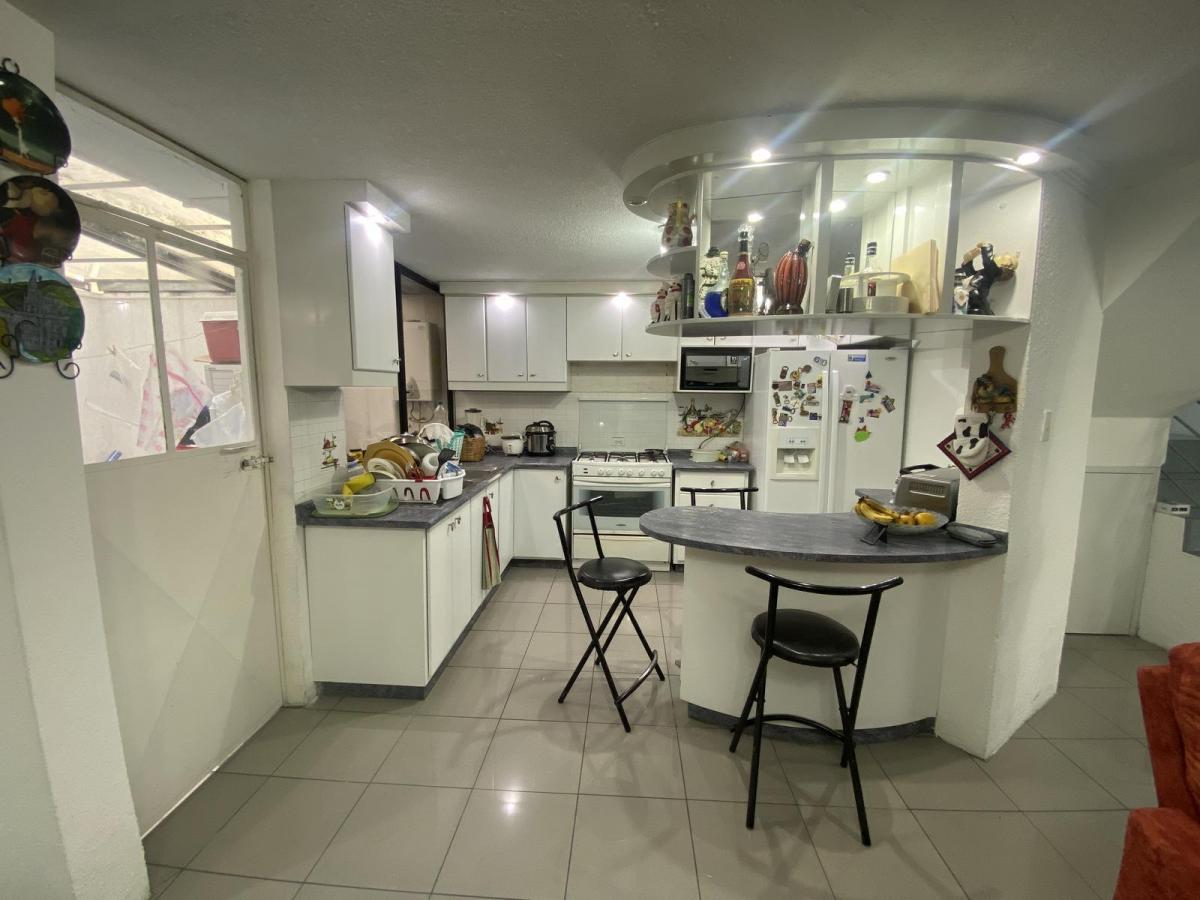 Venta Casa 4 Dorm. con Estudio y Terrazas - Sector Conocoto - Quito — imagen 7