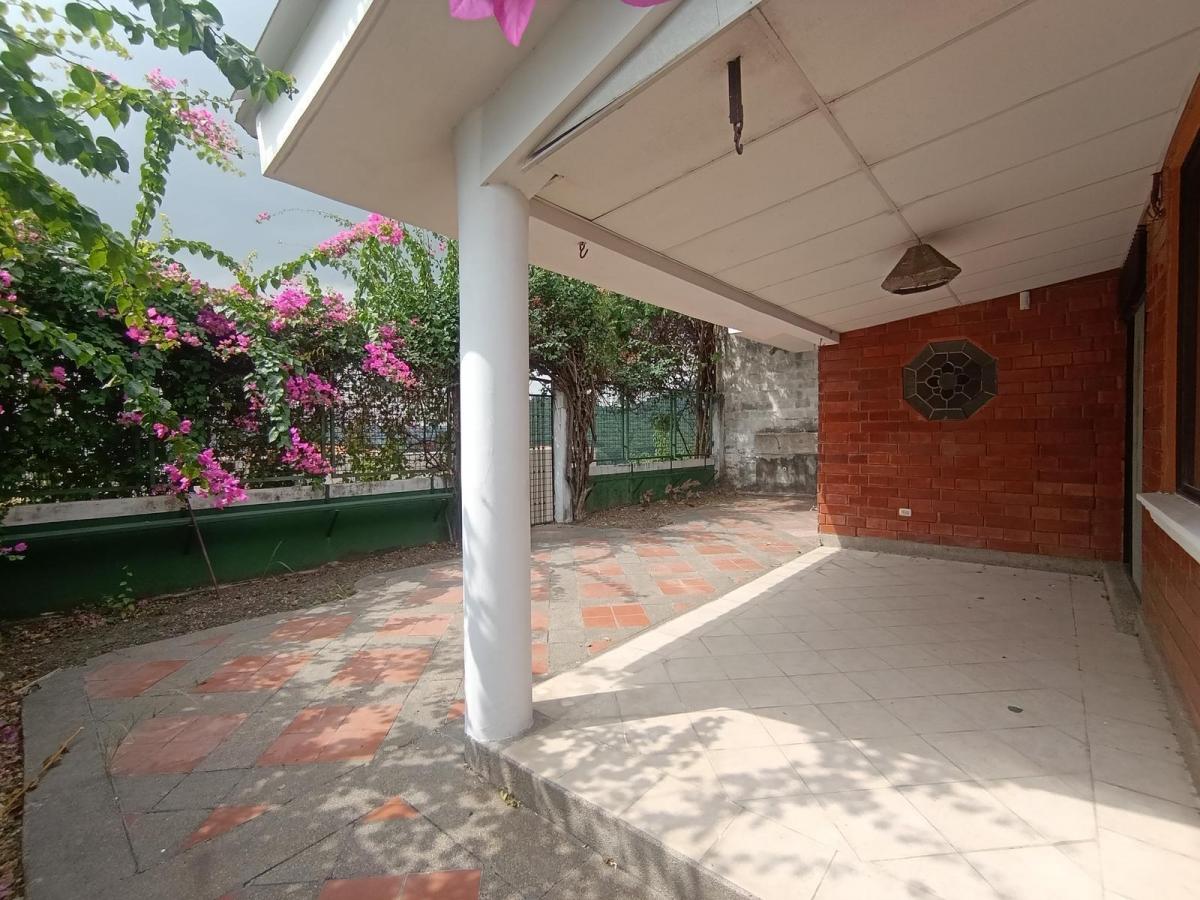 Venta Casa en La Urbanización de Los Senderos Gabr, Guayas — imagen 7