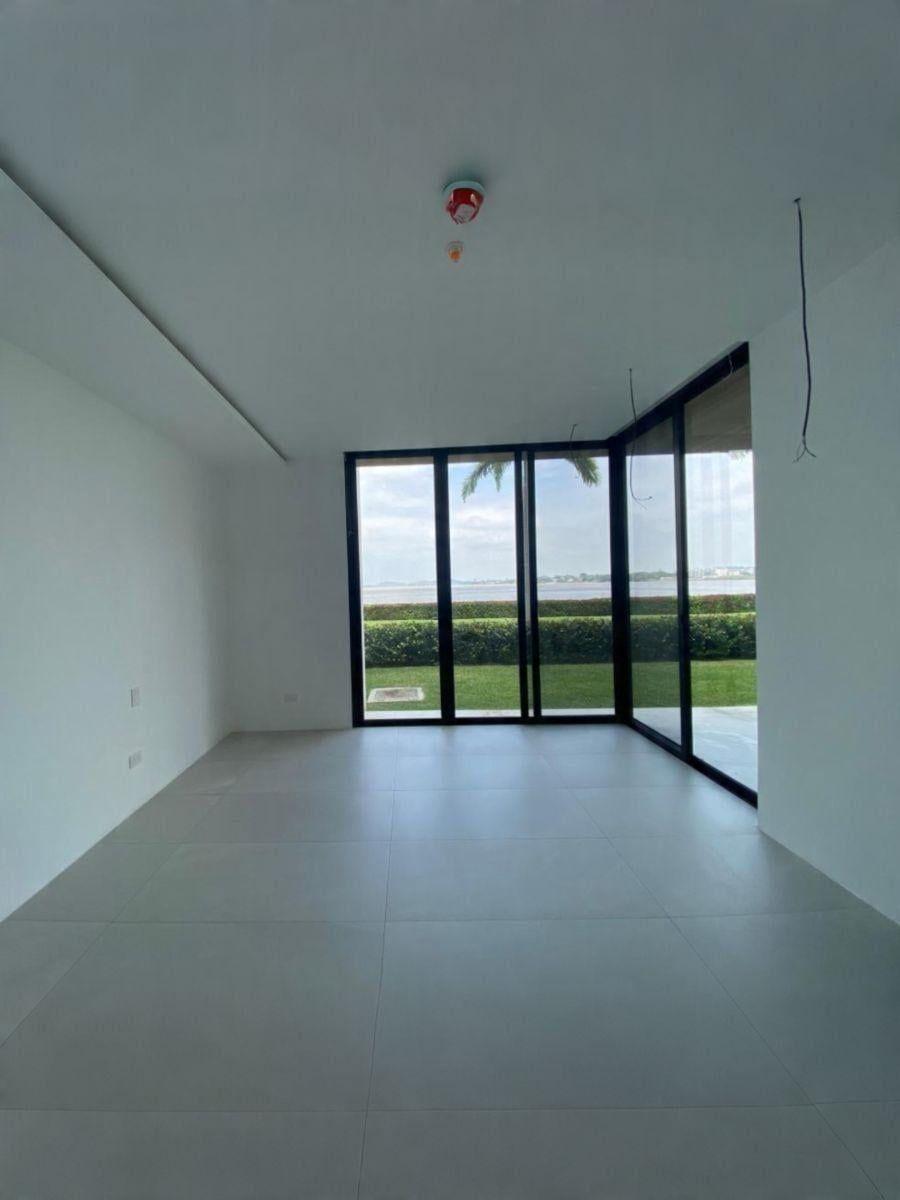 Vsta Al Rio Departamento Planta Baja en Venta Urb. Sotileza, Isla Mocoli, Guayas — imagen 8