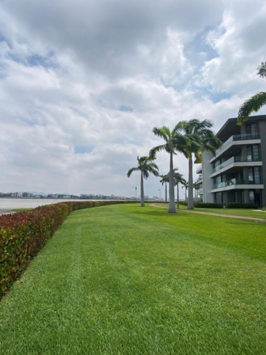 Vsta Al Rio Departamento Planta Baja en Venta Urb. Sotileza, Isla Mocoli, Guayas — imagen 4