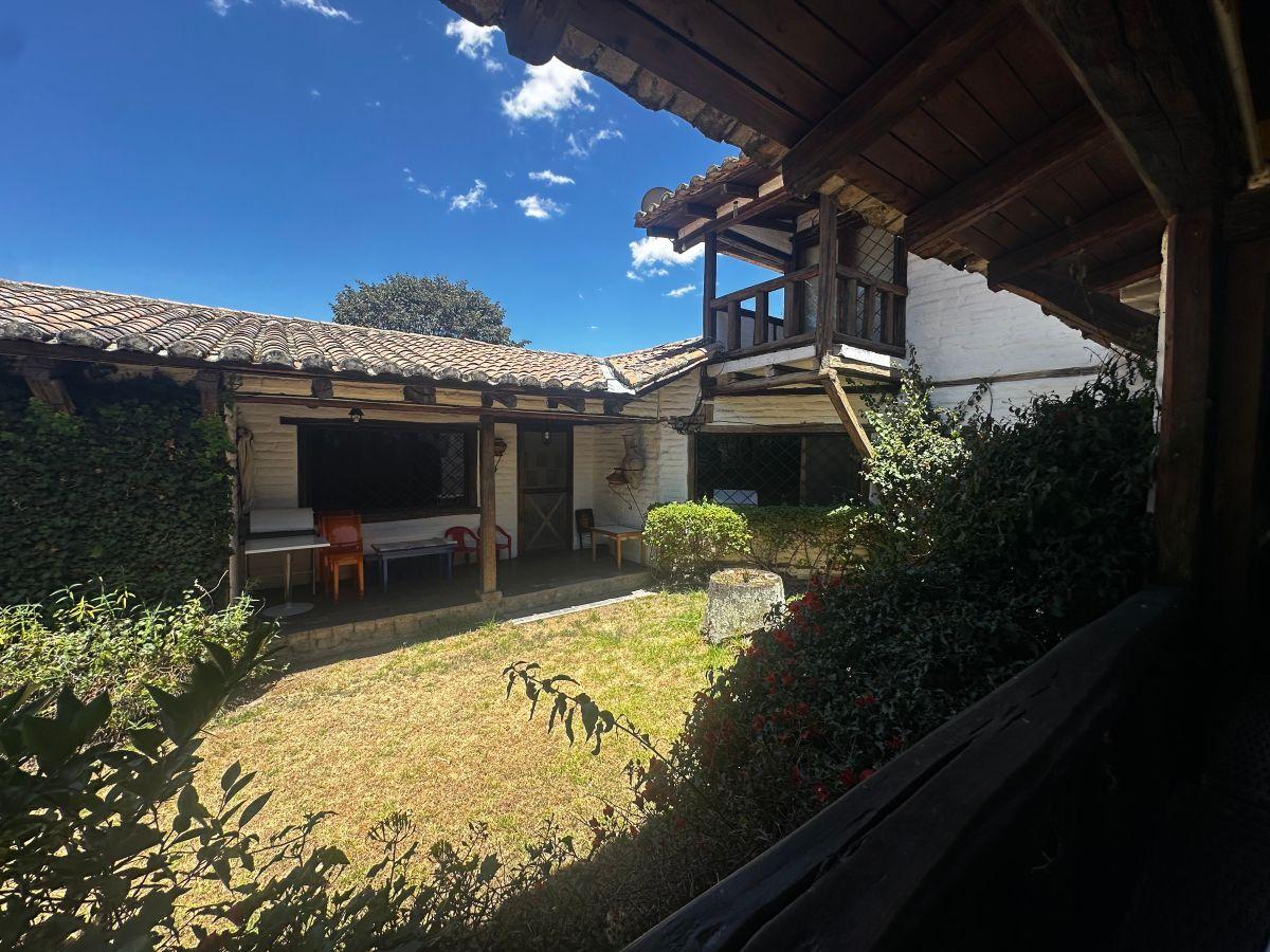 Se Vende Terreno con Casa Dentro de Urbanización en Cumbaya — imagen 9