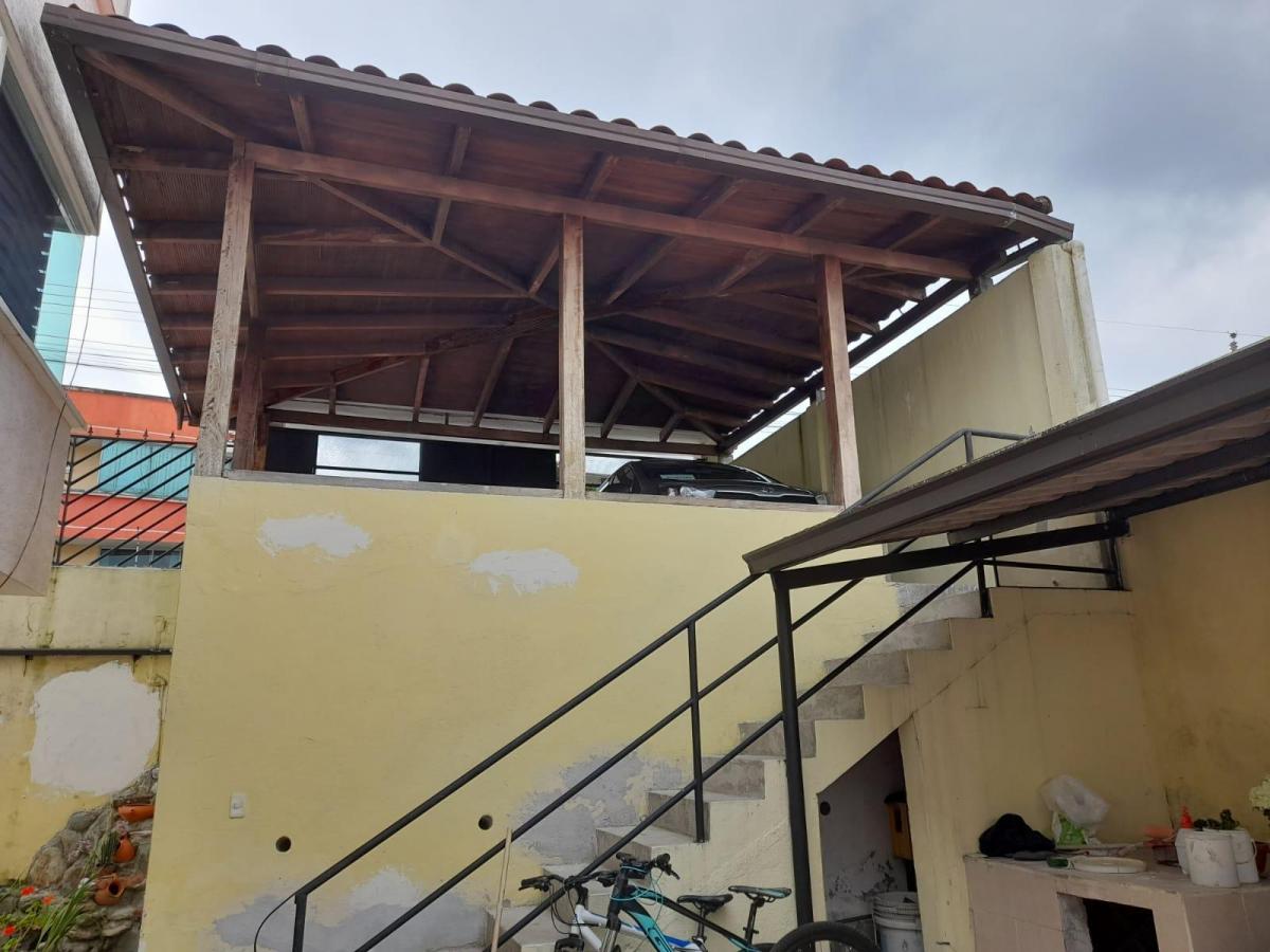 Linda Casa Dentro de Urbanización Privada 300 m² de Construcción - Cashapamba — imagen 4