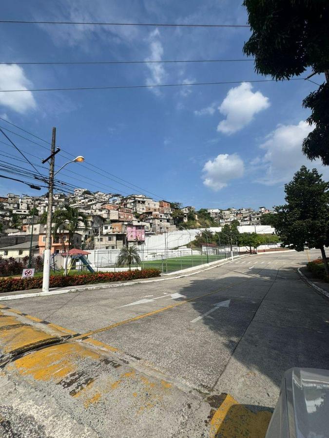 Terreno Bifamiliar de 305 m² en Urb. Ceibos Norte, Guayas — imagen 10