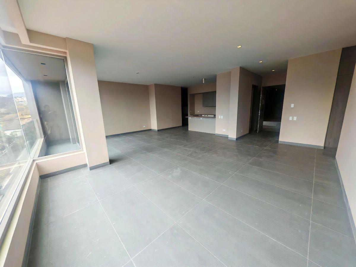 Departamento Moderno de Venta en Cumbayá | 2 Dorm., Vista y Amenidades Exclusivas — imagen 7