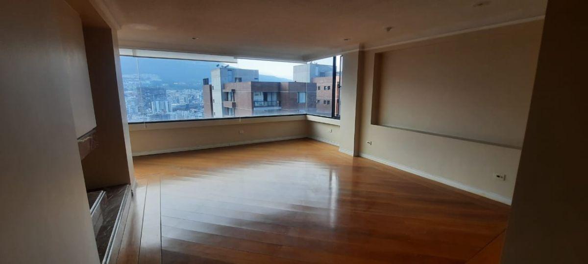 Penthouse de 260 m² con 3 Dorm. en Venta - Sector González Suárez — imagen 10