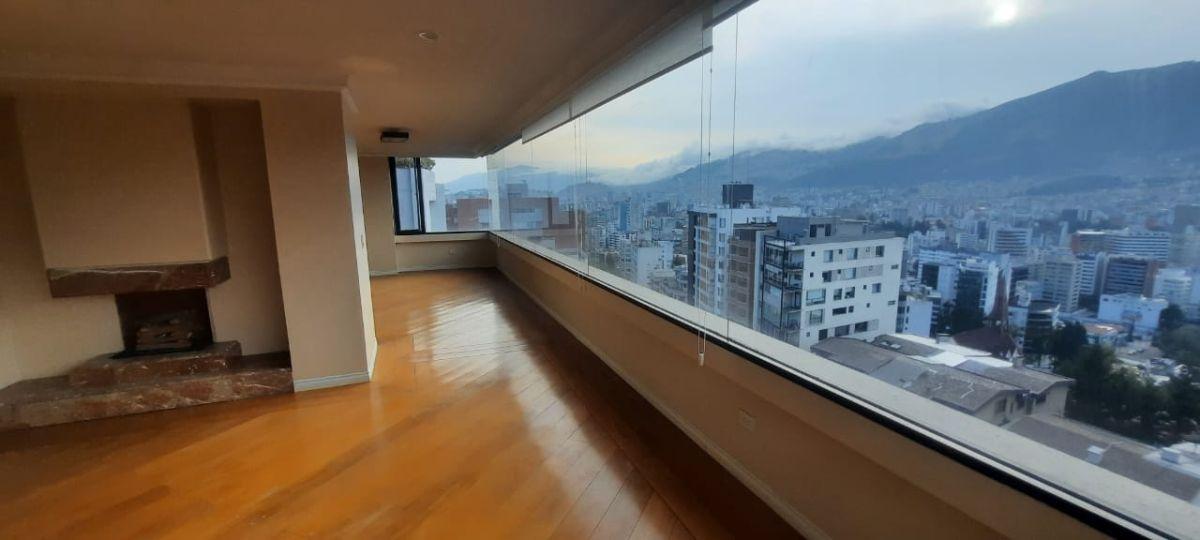 Penthouse de 260 m² con 3 Dorm. en Venta - Sector González Suárez — imagen 9