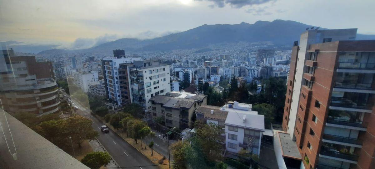 Penthouse de 260 m² con 3 Dorm. en Venta - Sector González Suárez — imagen 6