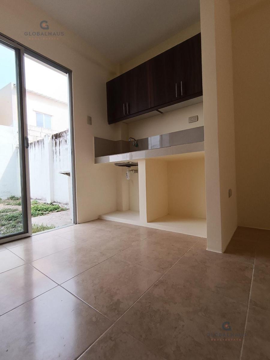 Casa en Venta en Urb. La Gran Vittoria, 2 Habitaciones, Amplio Patio. Of. Guayas — imagen 9