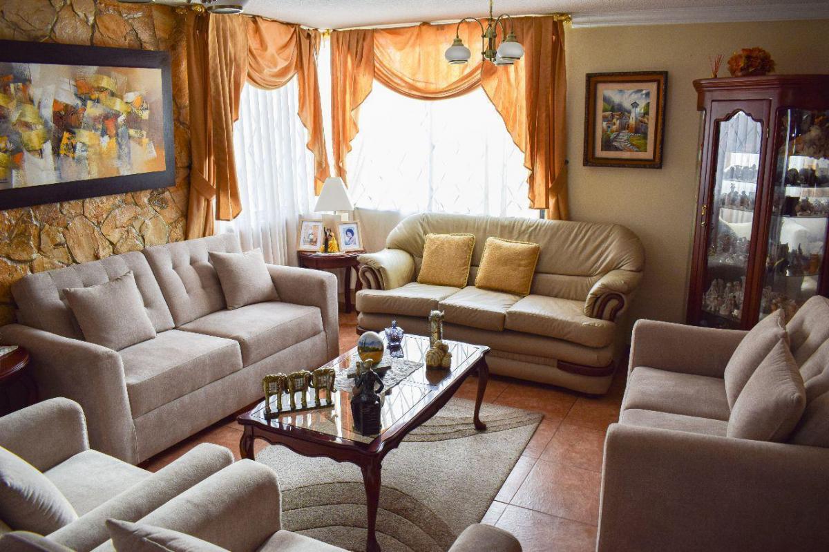 Venta Amplia y Hermosa Casa, San Antonio de Pichincha — imagen 6