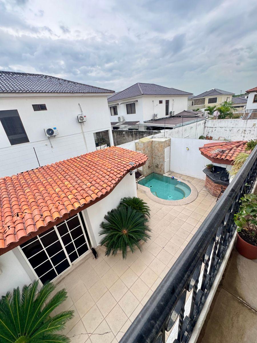 Vendo Casa en Terranostra 5 Dorm. con Piscina. Guayas — imagen 6