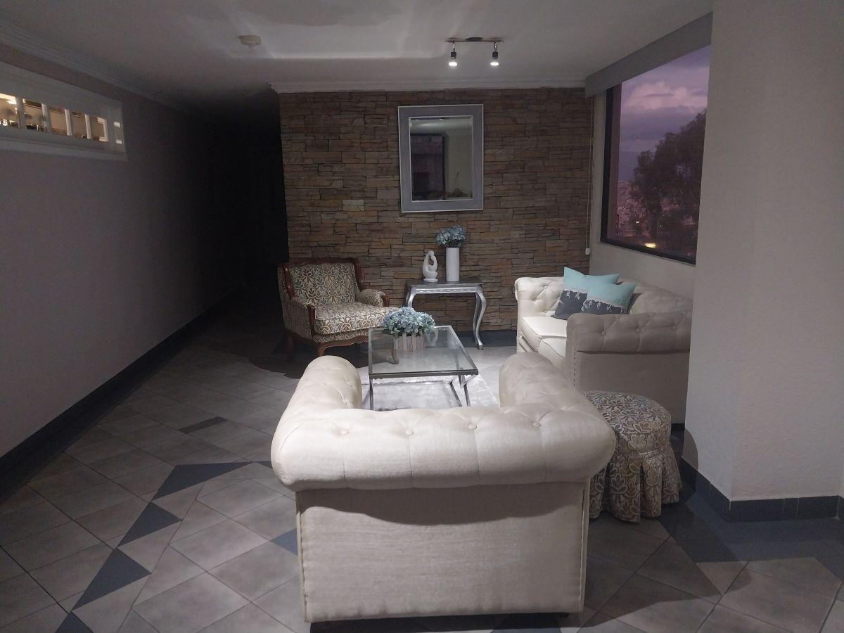 Vendo Hermoso Departamento con Una Vista Unica en El Pinar Alto, en El Tercer Piso Sin Ascensor. Provincia de Pichincha — imagen 7