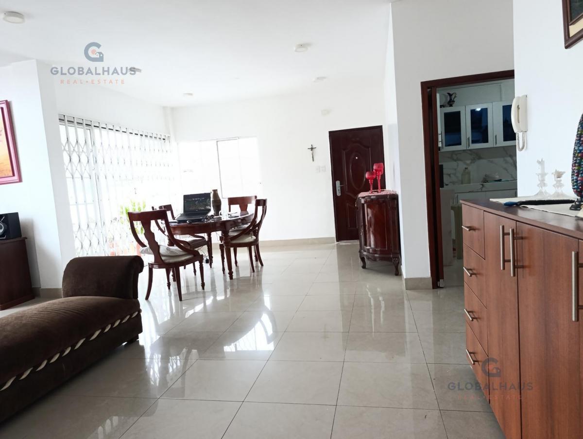 Venta Casa Rentera en Urdesa Central, Av Victor Emilio Estrada Guayaquil Norte K. S. Guayas — imagen 8