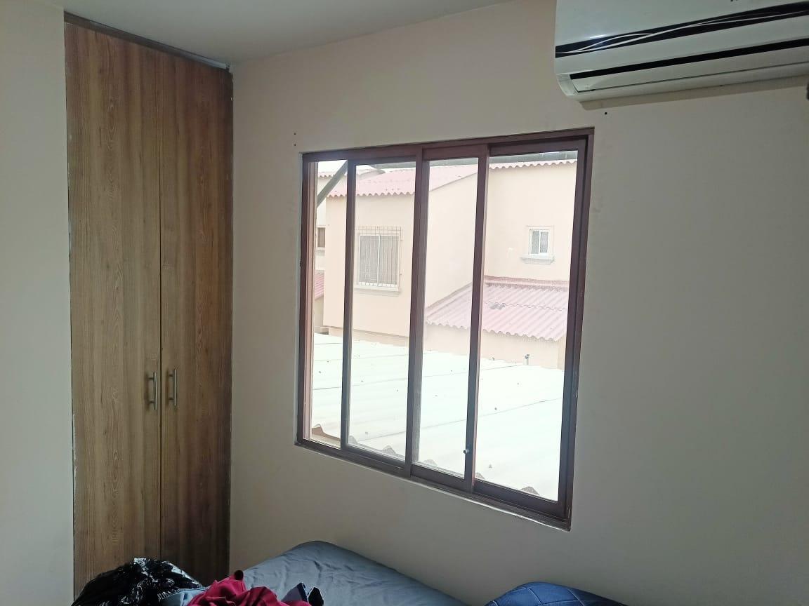 La Rioja, Casa en Venta Etapa Carina. Guayas — imagen 4