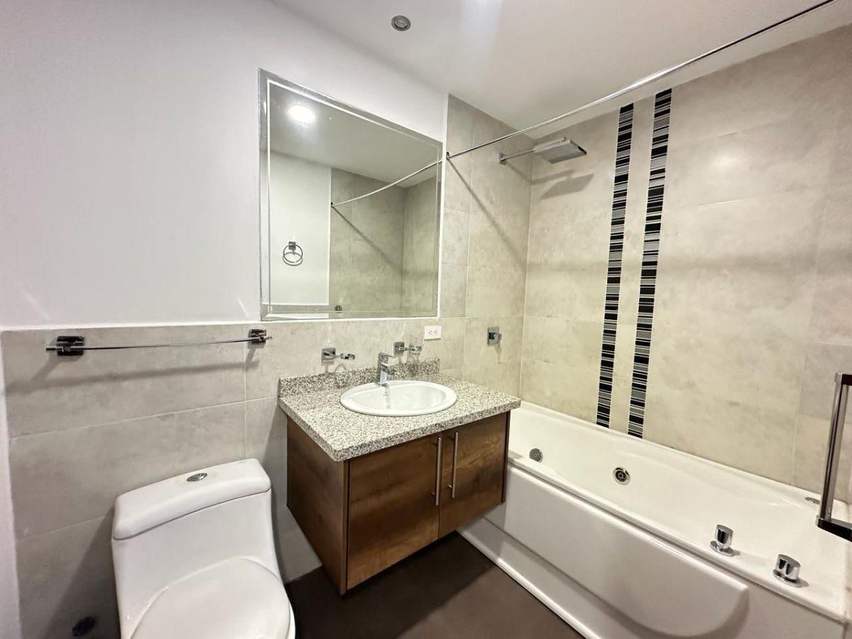 Vendo Departamento Tres Dorm. con Patio - Sector Pinar — imagen 6