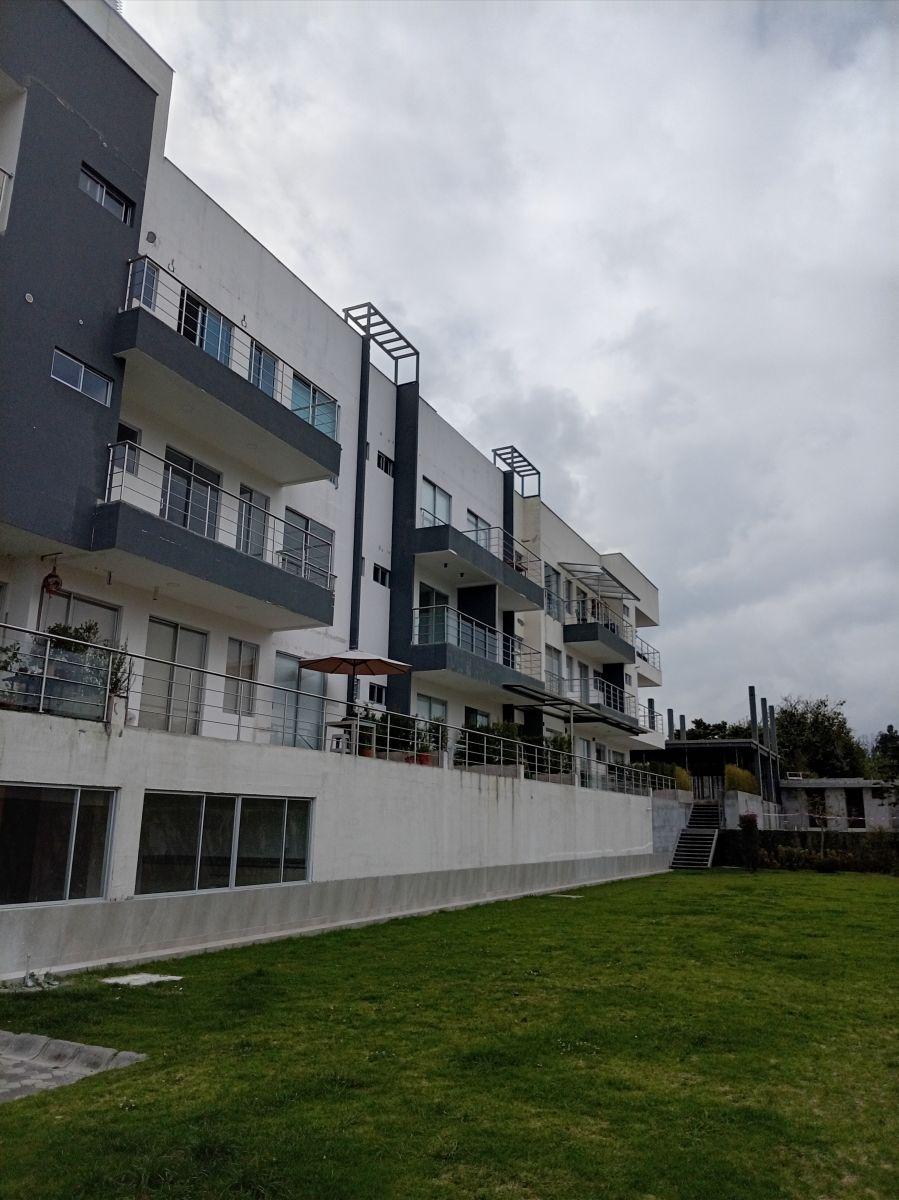 Hermoso Departamento de 2 Habitaciones con Jardín Privado — imagen 9