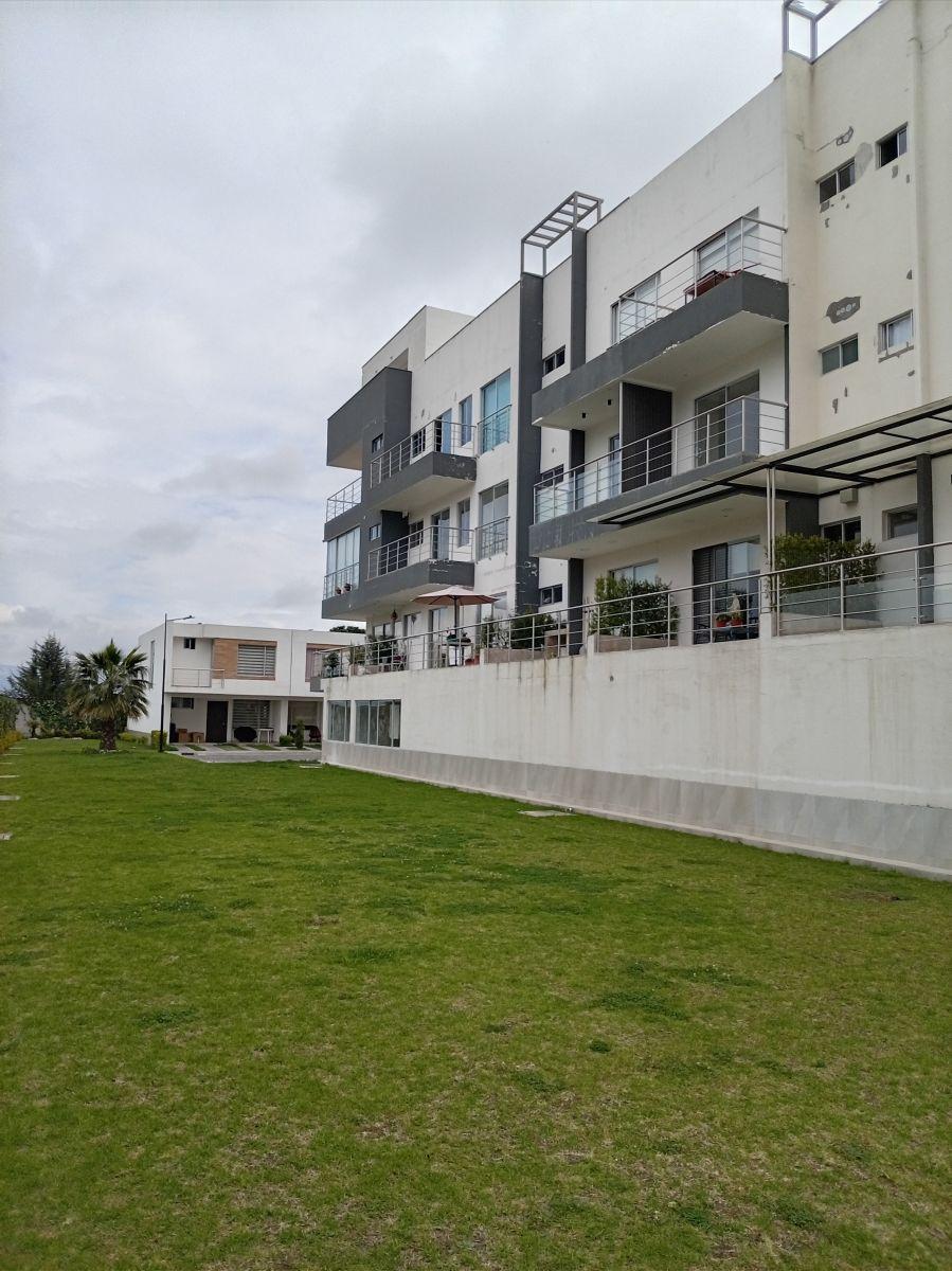 Hermoso Departamento de 2 Habitaciones con Jardín Privado — imagen 7