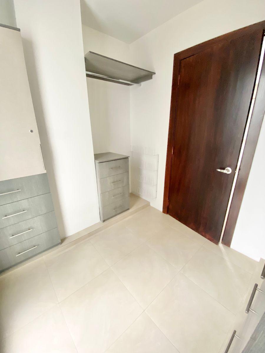 Oportunidad de Inversion Departamento de 277 m² Dividido en Dos Departamentos en Venta en Los Olivos, Guayas — imagen 9