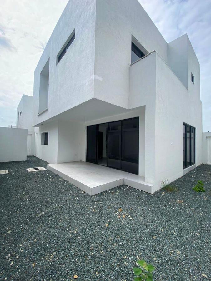 Vendo Casa Urbanización Riona, Guayas — imagen 7