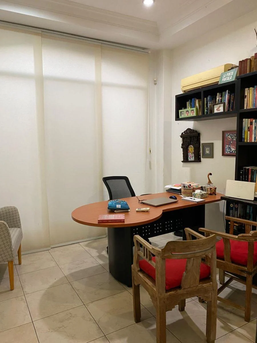 Vendo Casa Grande en Urbanización Puerto Azul, de 4 Habitaciones Cada Una con Su Baño. Guayas — imagen 3