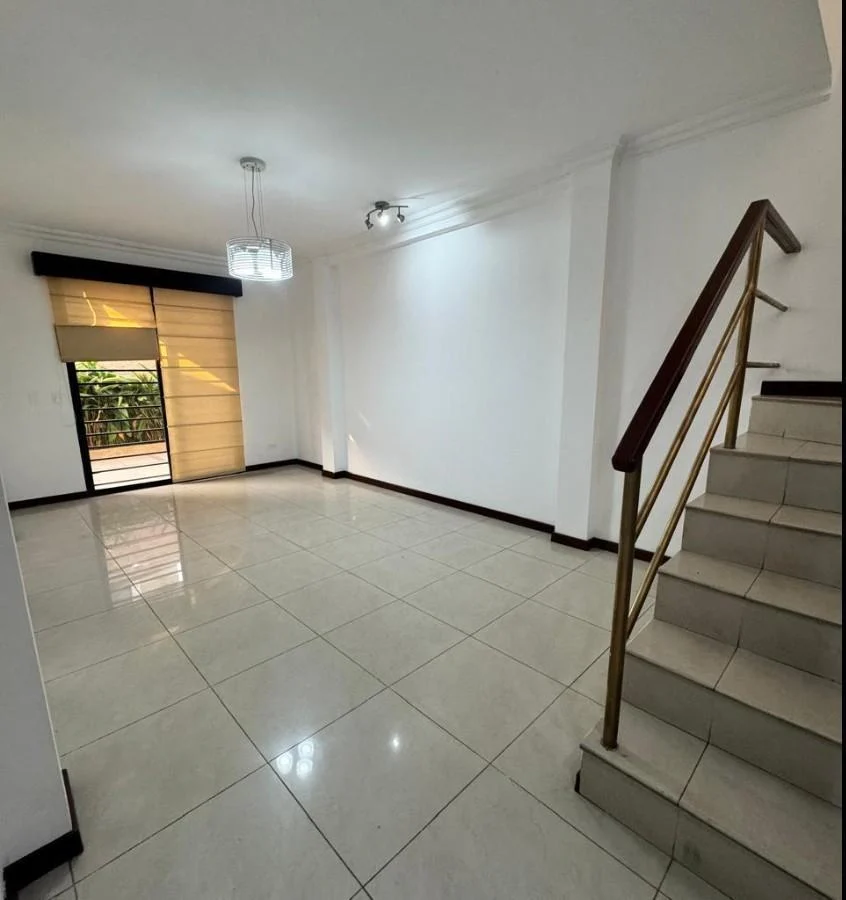 Casa en Venta - 3 Dorm. - Ciudad Celeste, Samborondon, Guayas — imagen 3