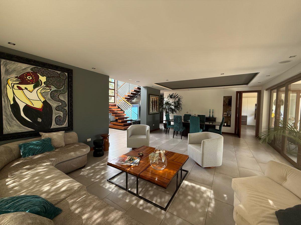 Espectacular Casa Moderna en Venta en Nayón — imagen 10