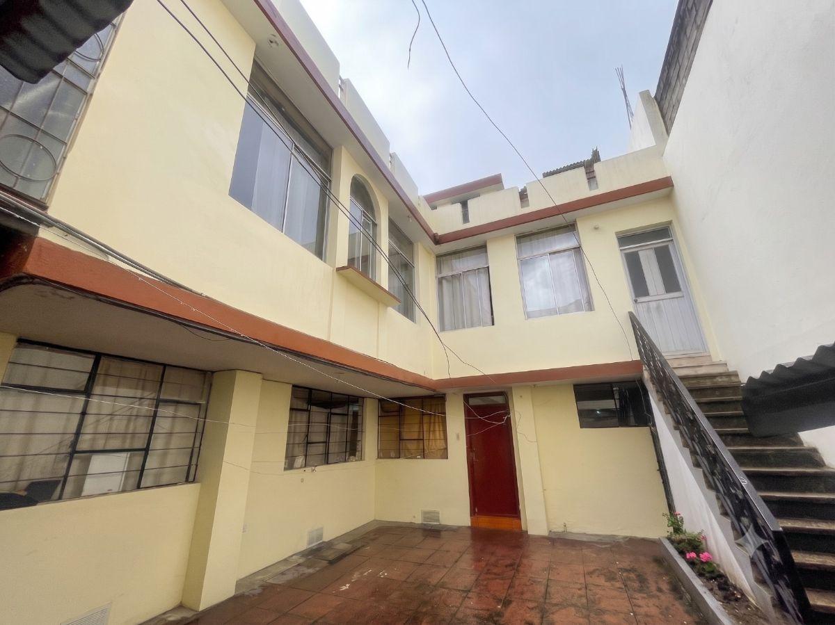 Venta Casa Rentera (A Una Cuadra del Colegio Montufar) — imagen 10