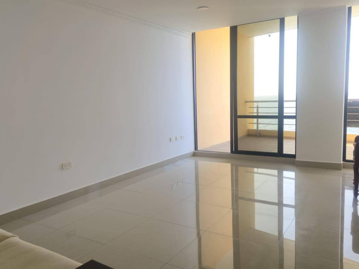 Depa a La Venta Frente Al Mar en Manta a Minutos del Mall del Pacifico, Manabí — imagen 9