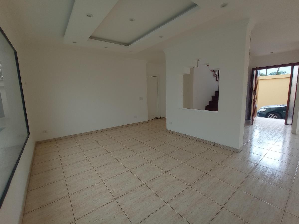 Venta de Casa en Ceibos Santa Cecilia, Guayas — imagen 4