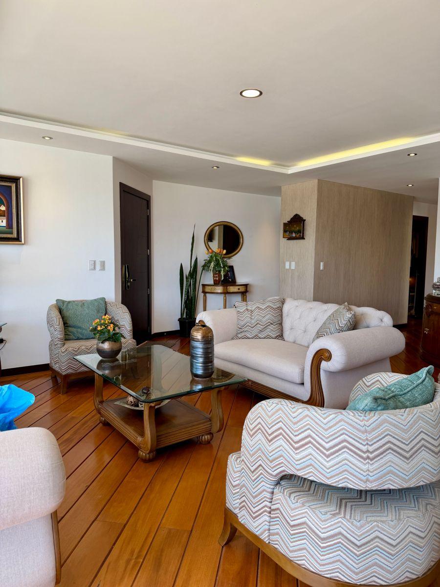Departamento de 4 Habitaciones - en Venta - Miravalle - 285 m² — imagen 10
