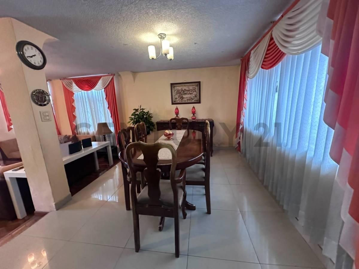 Venta de Propiedad con 2 Casas en Sangolquí Urb. La Serrana Valle de Los Chillos — imagen 9