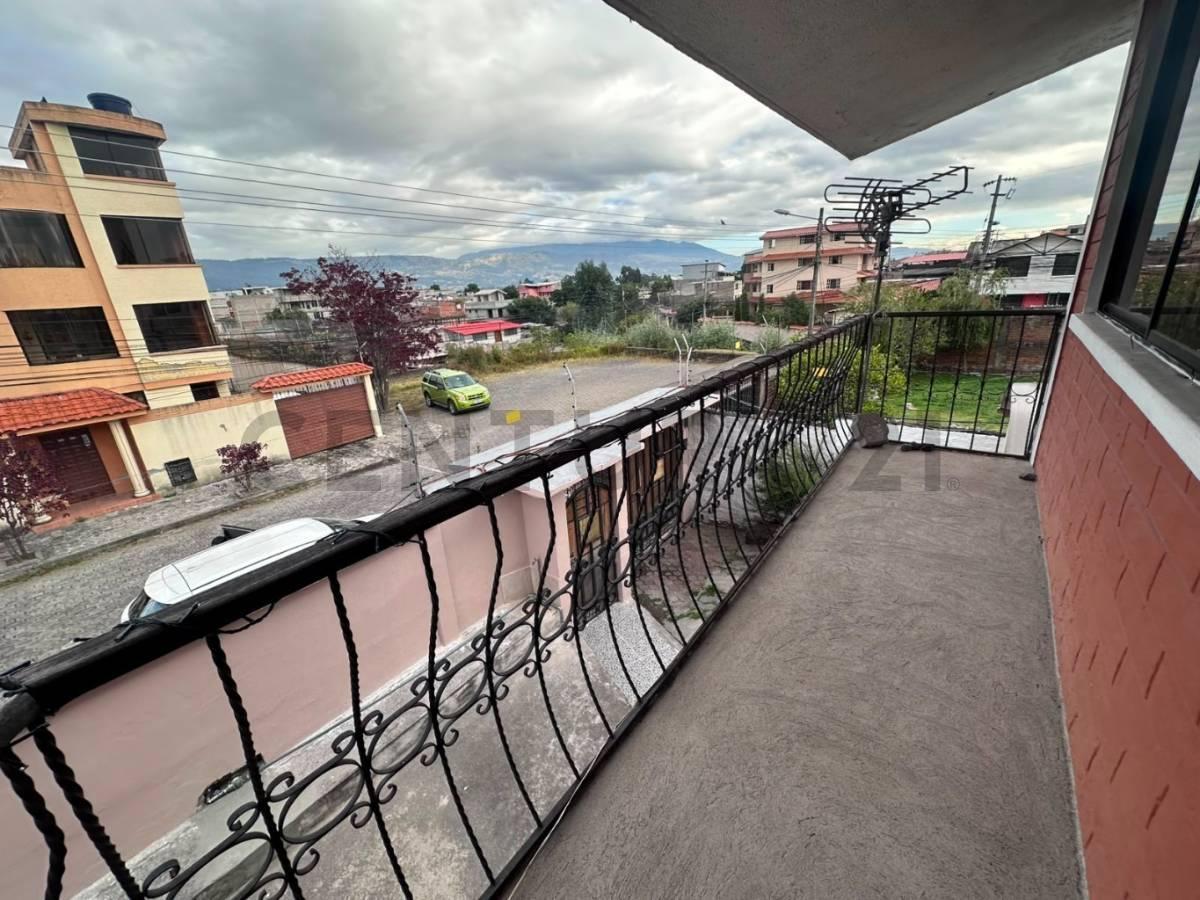 Venta de Propiedad con 2 Casas en Sangolquí Urb. La Serrana Valle de Los Chillos — imagen 6