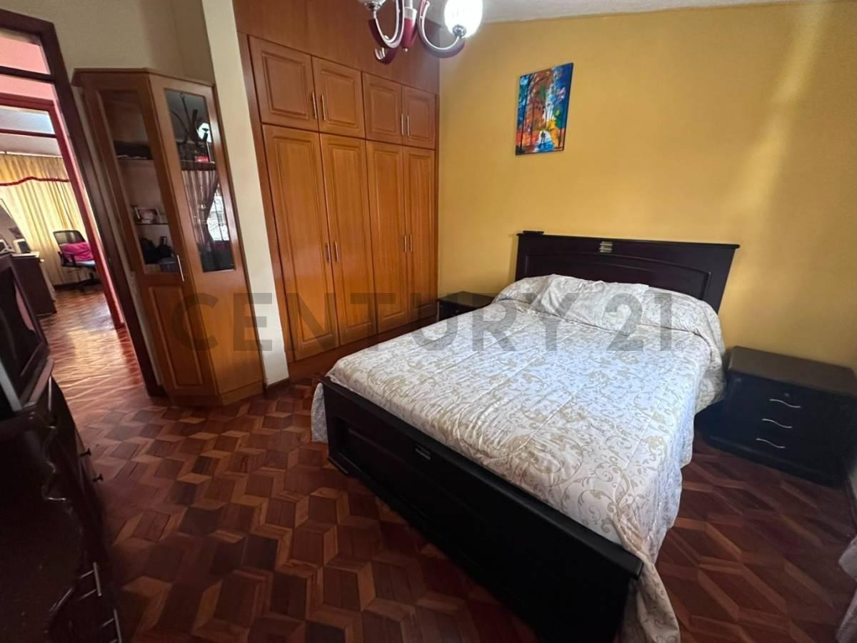 Venta de Propiedad con 2 Casas en Sangolquí Urb. La Serrana Valle de Los Chillos — imagen 4