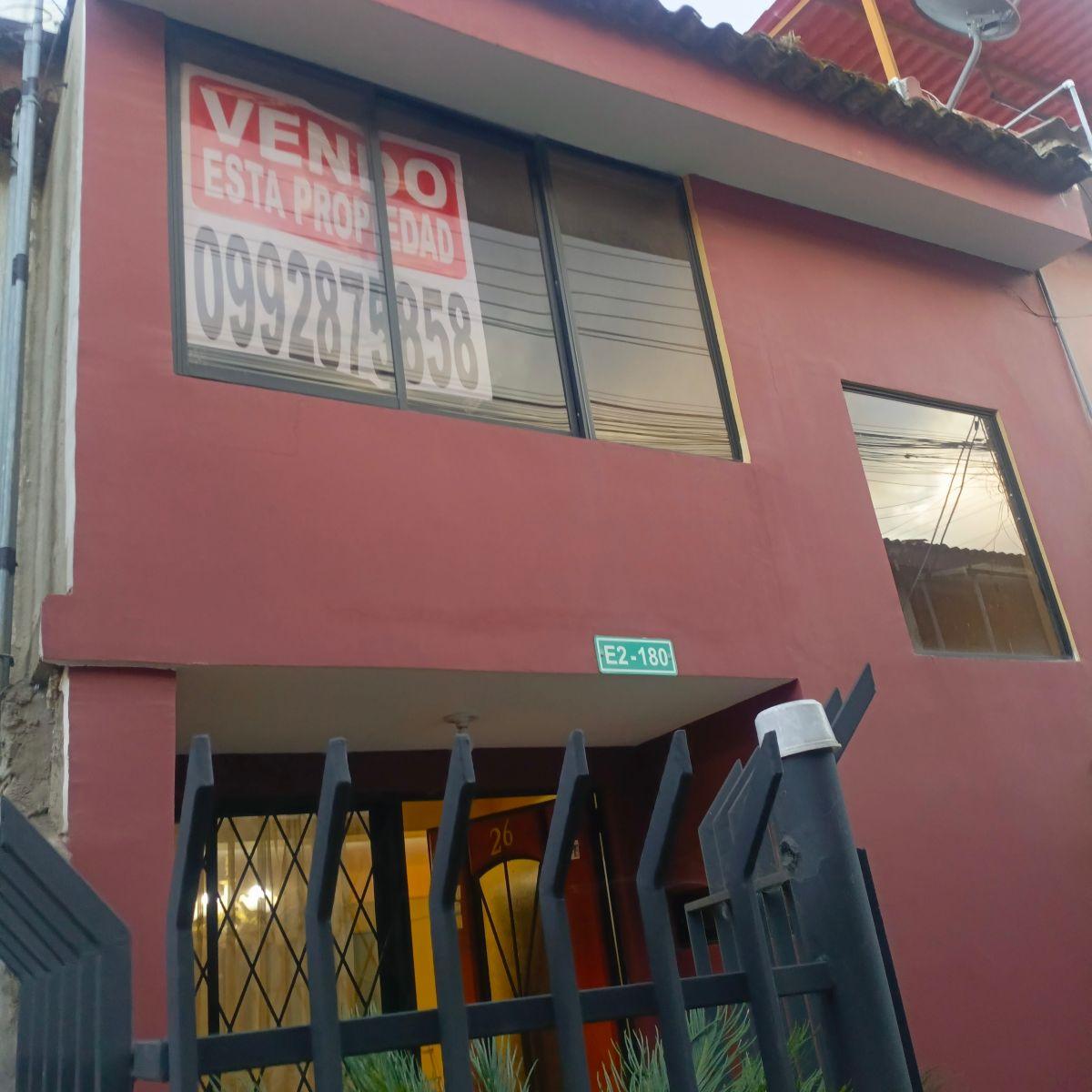 Casa Hermosa de Venta en Marianitas de 2 Pisos — imagen 10