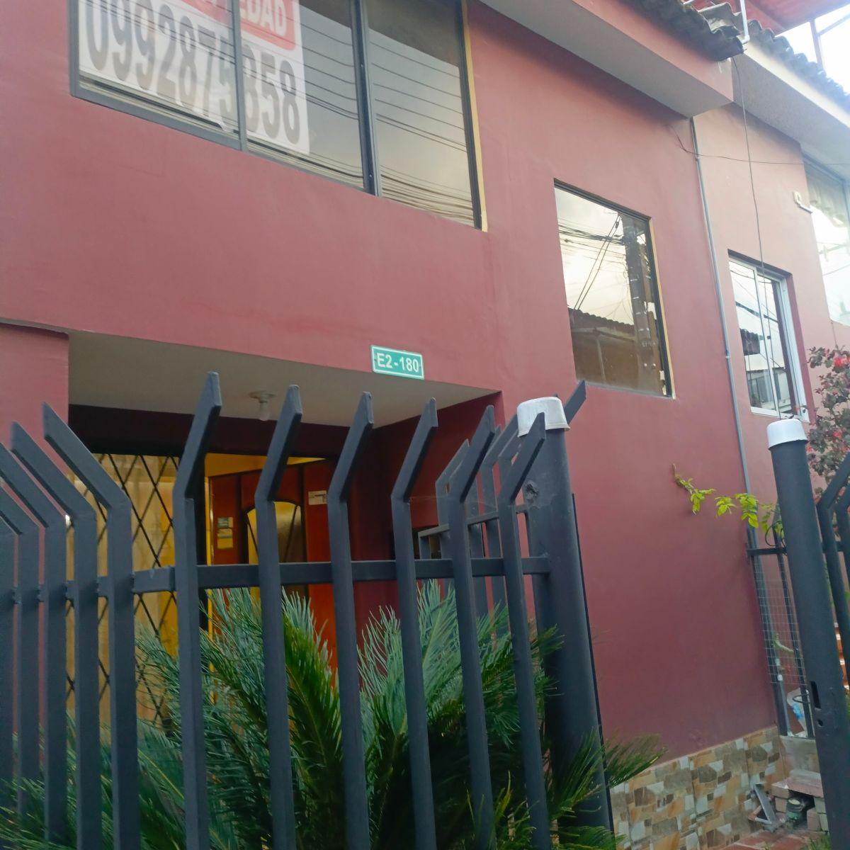 Casa Hermosa de Venta en Marianitas de 2 Pisos — imagen 9