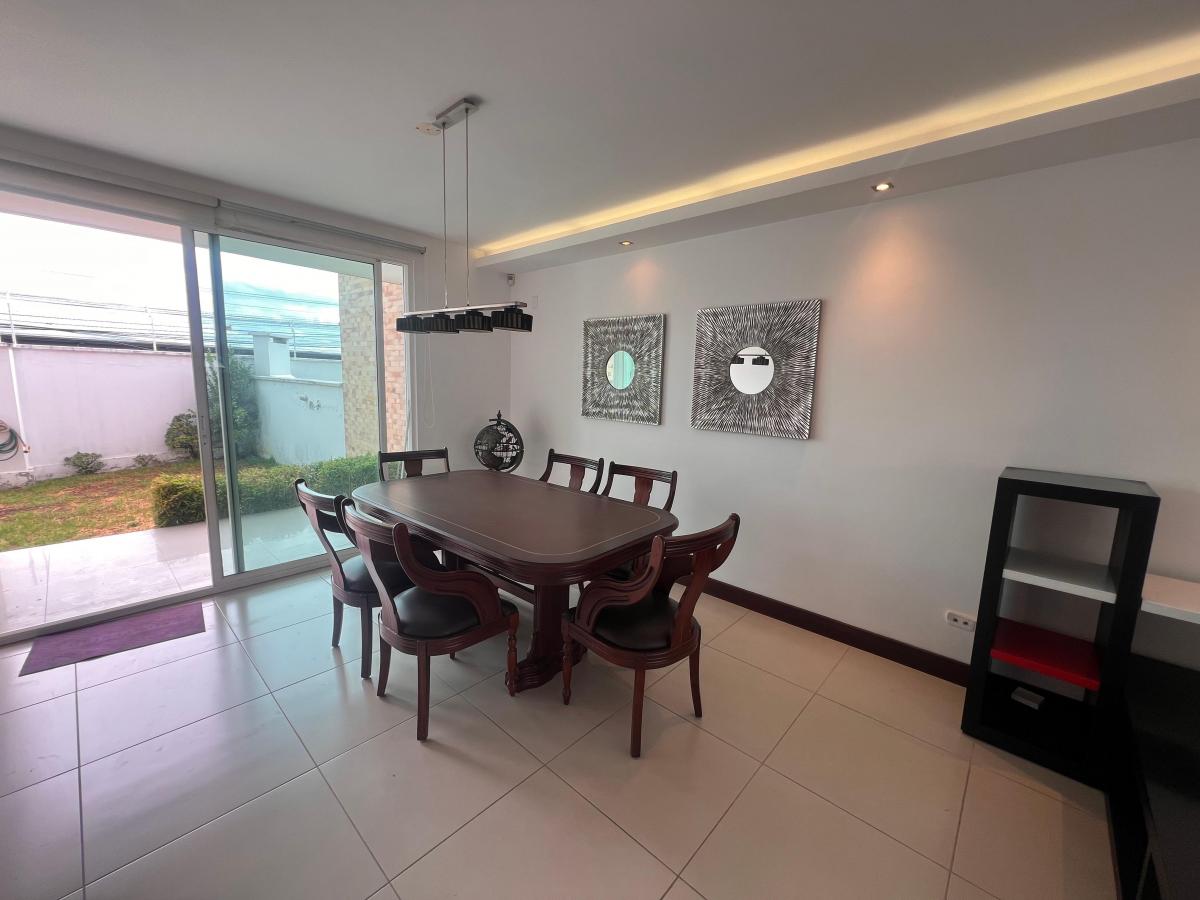 Casa en Venta Cumbaya Villa del Sol 3 Dorm. Patio Privado y Bbq — imagen 6