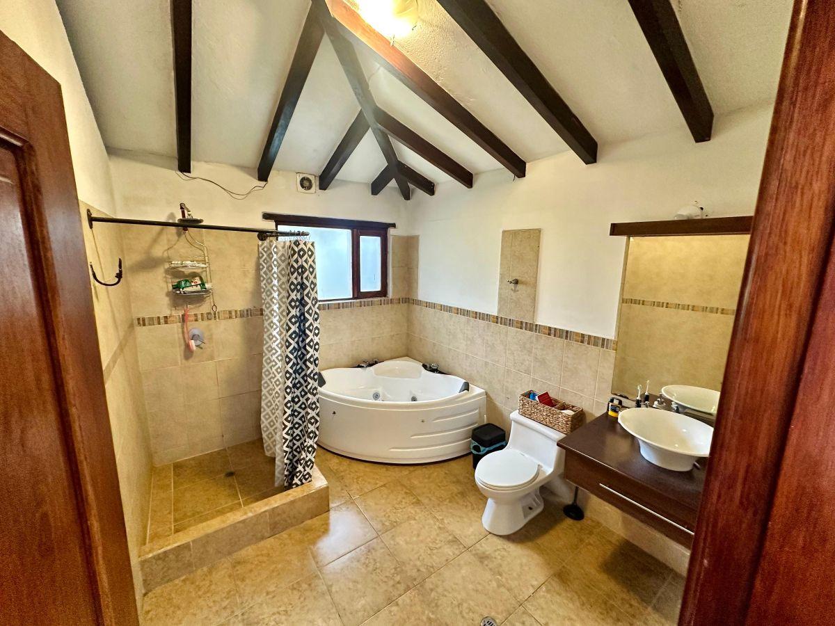 Casa de Arriendo en Tumbaco, en Urbanización Privada de Una Sola Planta — imagen 8