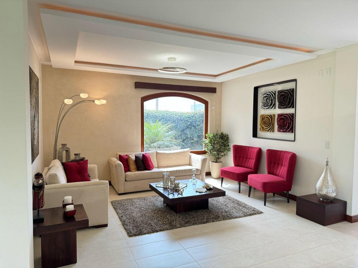 Venta Casa Lujo Cumbayá - Miravalle 4 Dorm. en Urbanización — imagen 8
