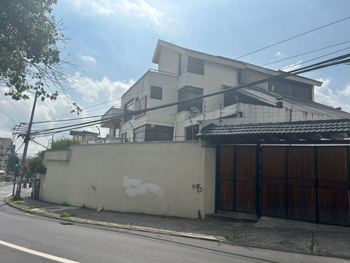 Casa Comercial en Venta - Sector El Bosque — imagen 9